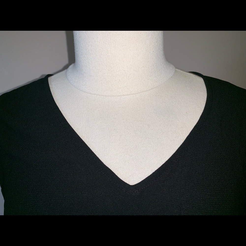 Color: black - Picture 7 of 8